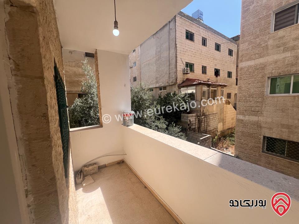شقة مساحة 96م طابق ثاني للبيع في اربد 