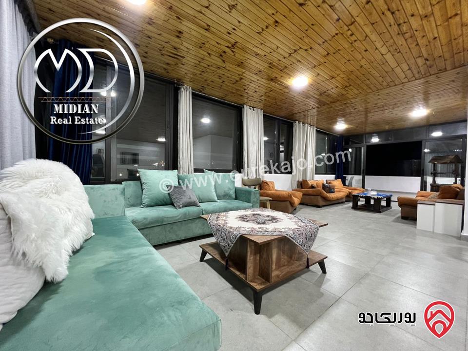 شقة مميزة للبيع طابق أخير مع روف في عمان - خلدا مساحة 340م مع تراسات تشطيبات و ديكورات فاخرة اطلالة رائعة بسعر مغري جداً