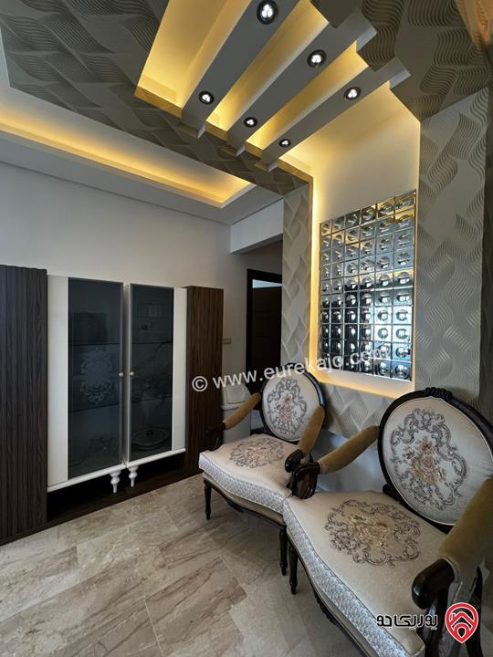 شقة فاخرة طابق ثاني مساحة 170م للبيع مفروشة في عمان - ضاحية النخيل