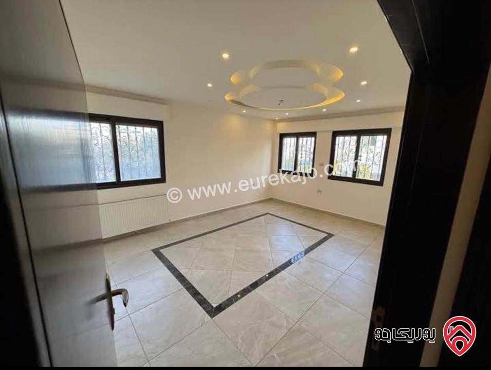 شقة طابق أول مساحة 200م للايجار في عمان - دابوق