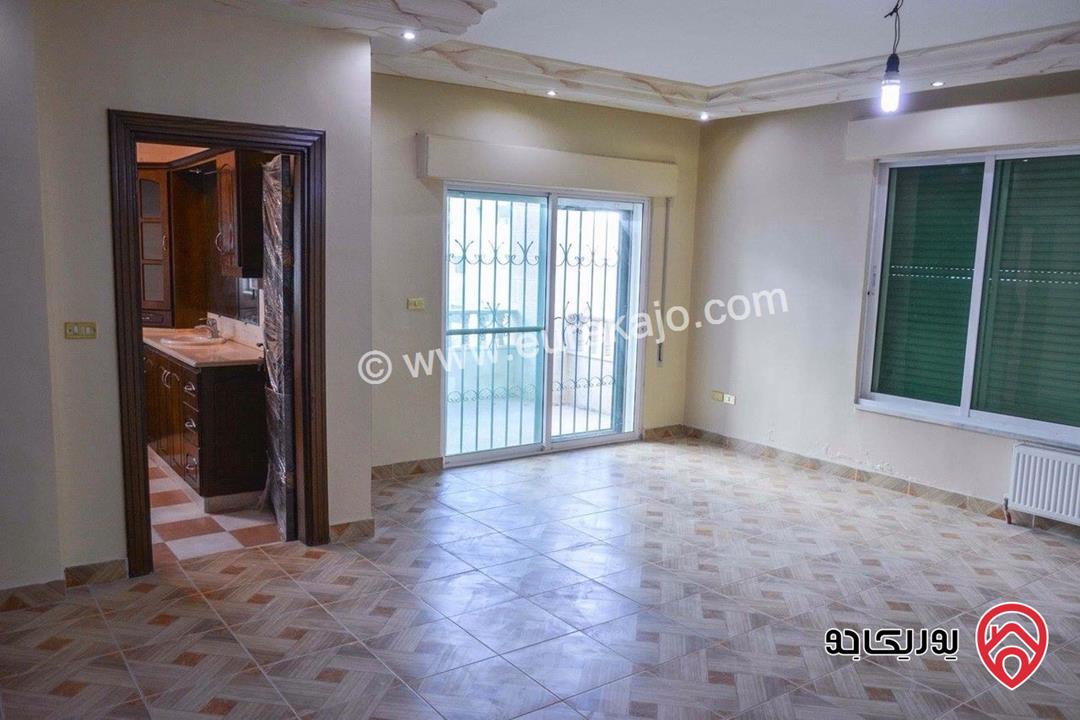 فيلا متلاصقة مساحة 930م على أرض 420م للبيع في عمان - ضاحية الرشيد 