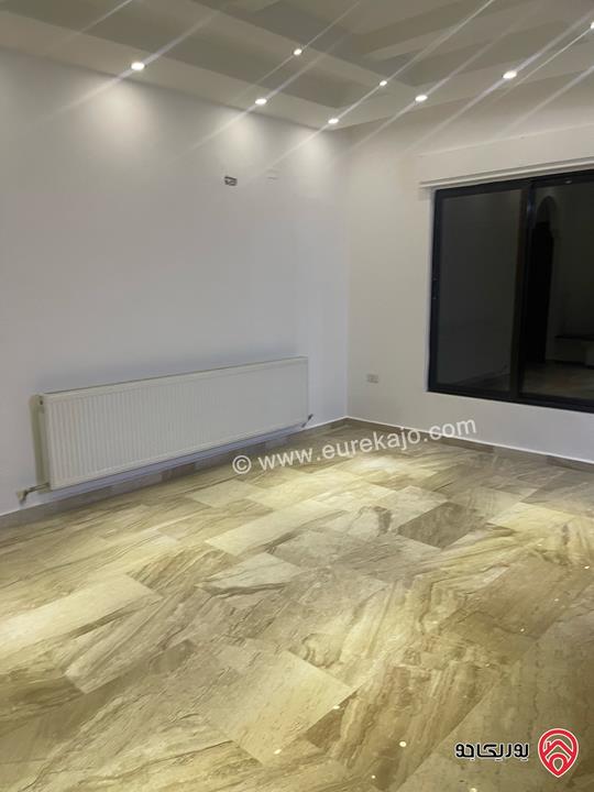 شقة شبه ارضية مساحة 168م داخلي و 100م خارجي للبيع في عمان - ضاحية الرشيد