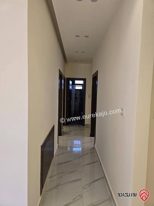 شقق طابق اول و ثاني مساحة 137م للبيع في عمان البنيات