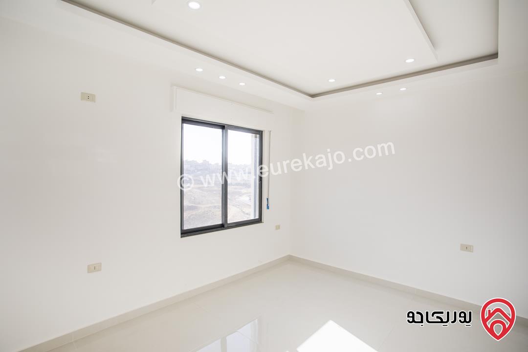 شقة فاخرة طابق ارضي مساحة 130 م للبيع في عمان - ابو علندا من المالك مباشرة كاش او اقساط