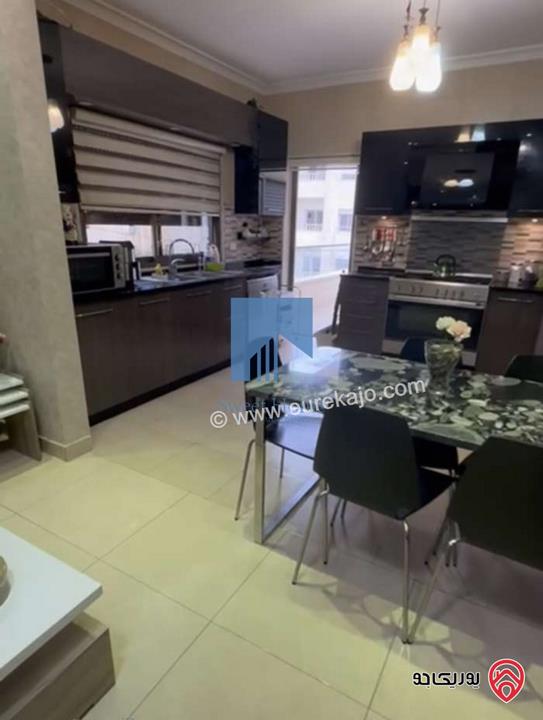 شقة مفروشة طابق ثاني 177م تشطيب سوبر ديلوكس للبيع في عمان - أم السماق