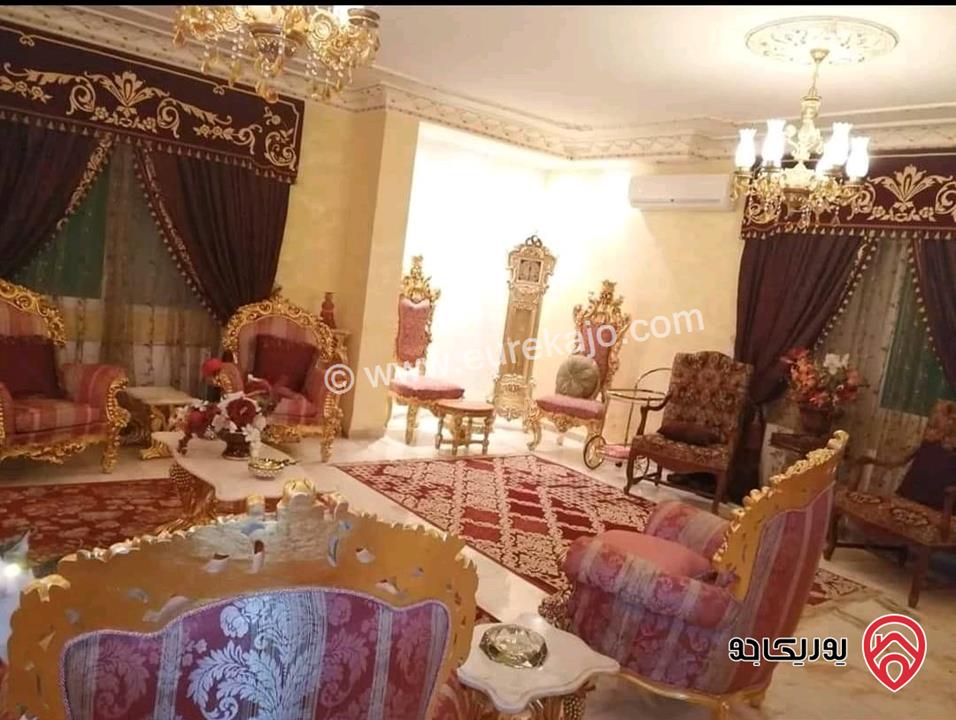 شقة طابق أرضي دوبلكس دوبلكس مساحة 302م داخلي و 80م خارجي للبيع في عمان - ام السماق
