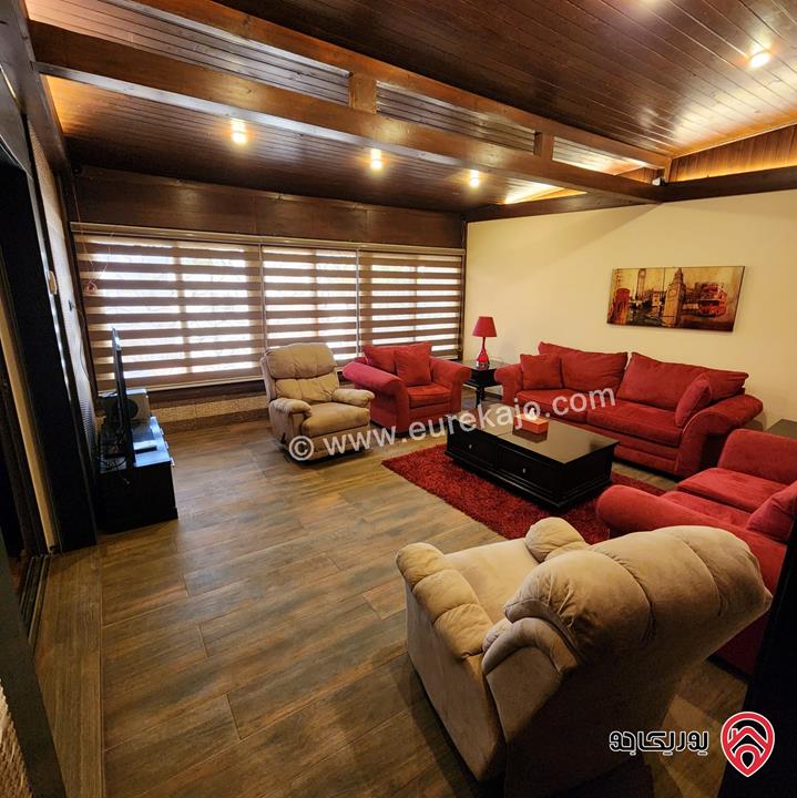 شقة فاخرة مفروشة طابق تسوية مساحة 260م للبيع في عمان - خلدا