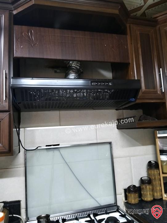 بيت مشترك مميز مكوّن من 3 طوابق مع روف على أرض 120م للبيع في سحاب – دوار الطيار