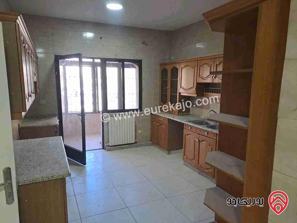 شقة طابق اول مساحة 200م للايجار في عمان - الصويفية