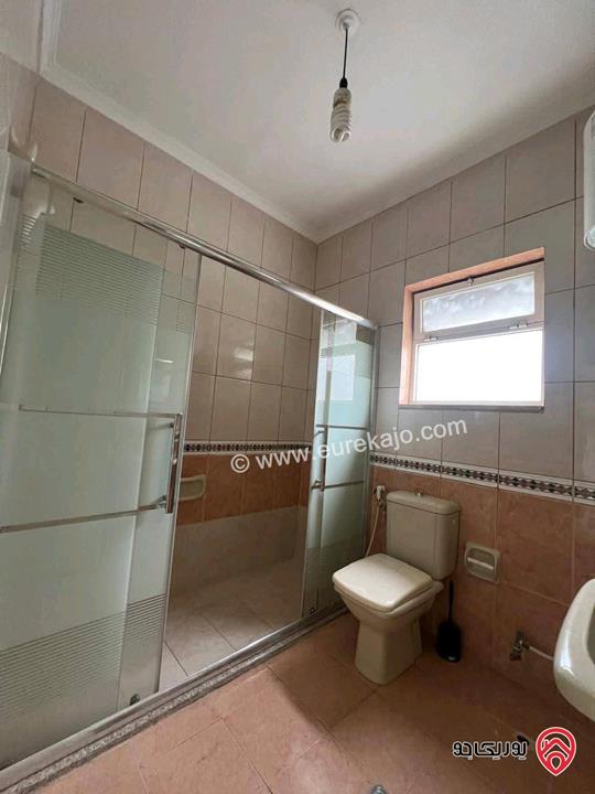 شقة فارغة مساحة 185م طابق ثالث للايجار في عمان - أم السماق