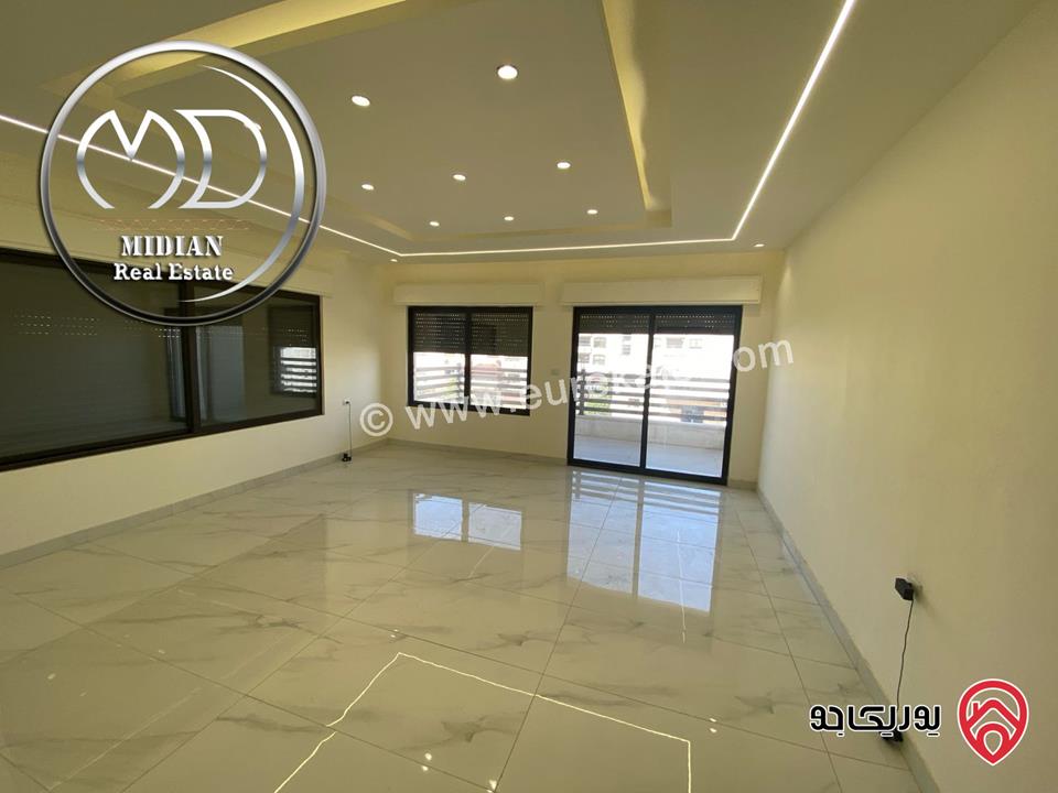 شقة جديدة فارغة للايجار في عمان - ضاحية الرشيد مساحة 190م طابق ثالث تشطيبات ديكورات عصرية فاخرة اطلالة جميلة