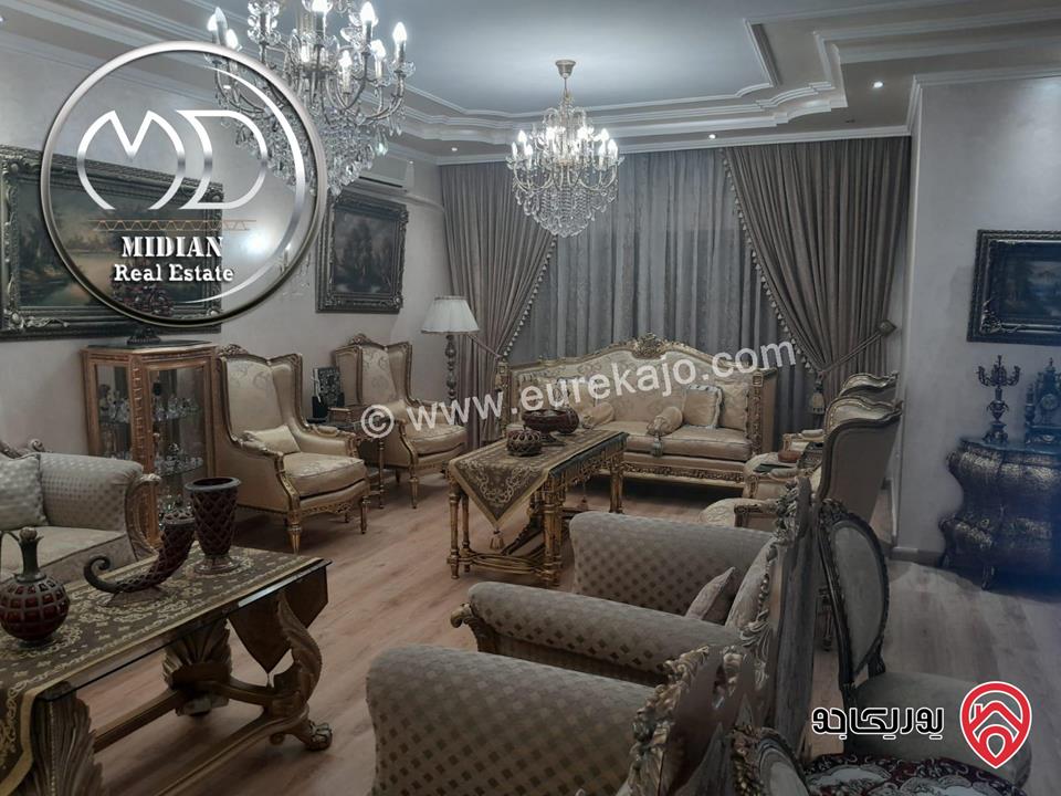 فيلا مميزة للبيع ام السماق مساحة 660م 8 غرف نوم مع تراسات و حدائق تشطيبات سوبر ديلوكس بسعر مميز جداً