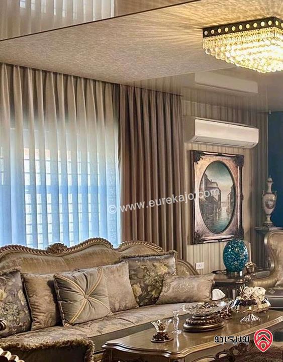 شقة دوبلكس طابق ثالث مع روف مساحة 310متر للإيجار في عمان - رجم عميش 