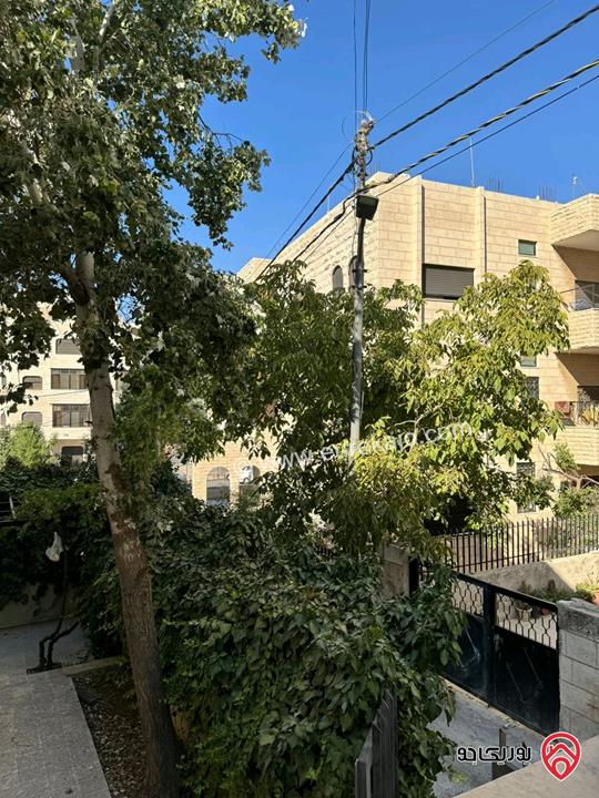منزل مستقل مساحة 235م على أرض 555م للبيع في عمان - جبل الحسين
