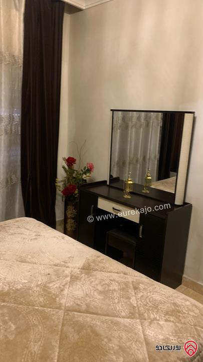 شقة مفروشة مساحة 90م طابق أول للإيجار في عمان - ضاحية الرشيد مربع العائلات من المالك مباشرة 