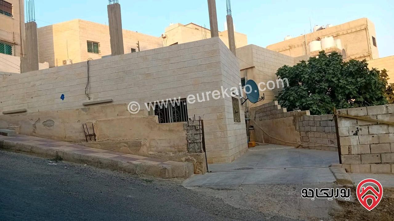 بيت مستقل مساحة 90م على أرض 220م للبيع في عمان - طبربور 