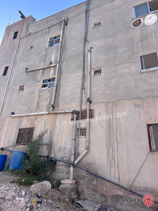 منزل مستقل 3 طوابق على أرض 700م للبيع في المفرق