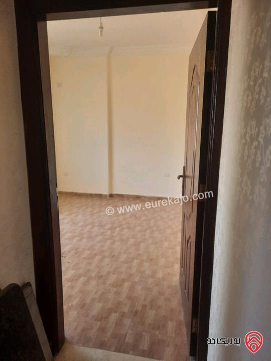 شقة غير مسكونة طابق اخير ثالث مساحة 150م للبيع في عمان - شفا بدران