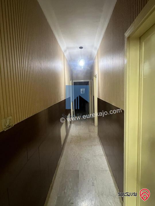 شقة فاخرة طابق اول 165م تشطيب سوبر ديلوكس للبيع في عمان - تلاع العلي