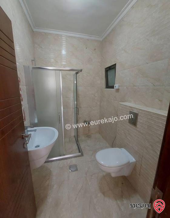 شقة مساحة 150م طابق ثالث للبيع في عمان - تلاع العلي 