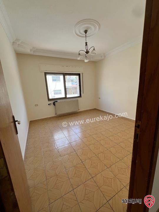 شقة طابق ثاني مساحة 164م للبيع في عمان - خلدا