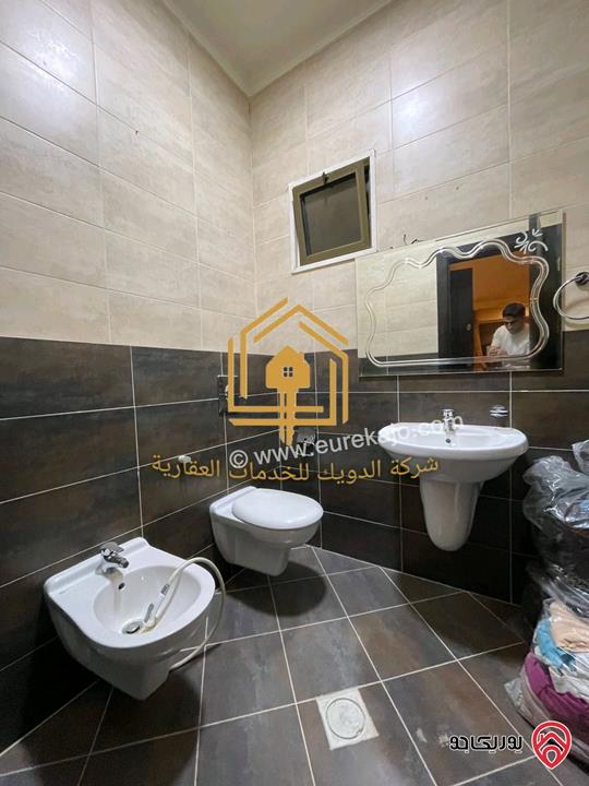 شقة فارغة طابق اول مساحة 235متر للإيجار في عمان - ضاحية النخيل 