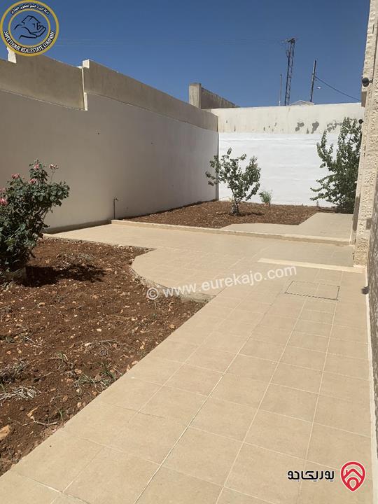 شقة مميزة للبيع في عمان - دير غبار - حي السهل 210م مع حديقة وترسات 300م لم تسكن بسعر مغري