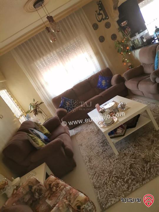 شقة مميزة طابق اول مساحة 180م للبيع في عمان - طبربور