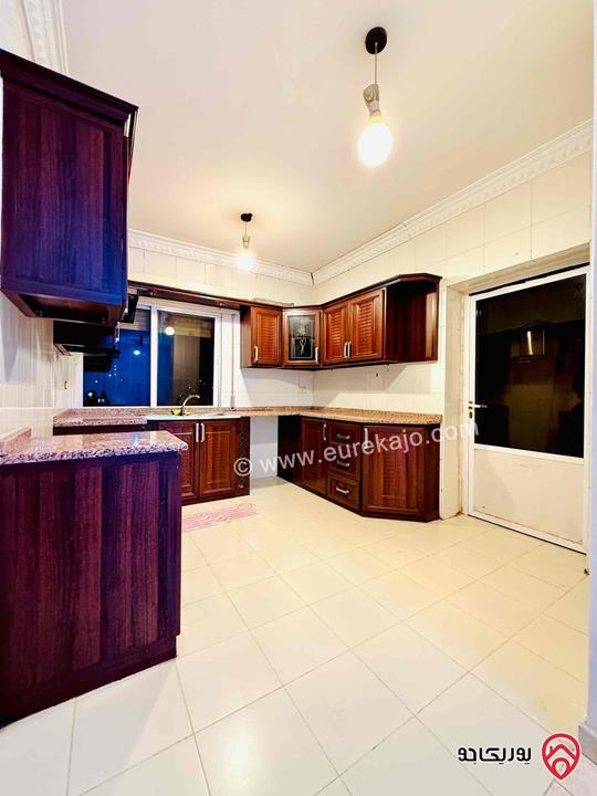 شقة مساحة 125م طابق ثاني للبيع في عمان - طبربور 