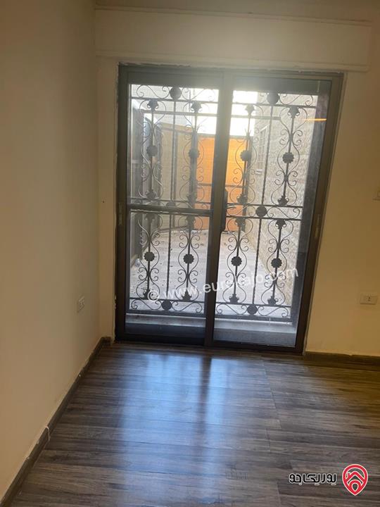 شقة شبه أرضية مساحة 180م للايجار في عمان - ام السماق 