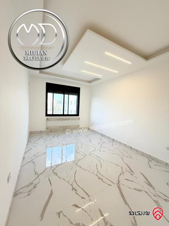 شقق جديدة للبيع في عمان - خلدا مساحات 220م تشطيبات و ديكورات فاخرة اطلالة جميلة امكانية الأقساط