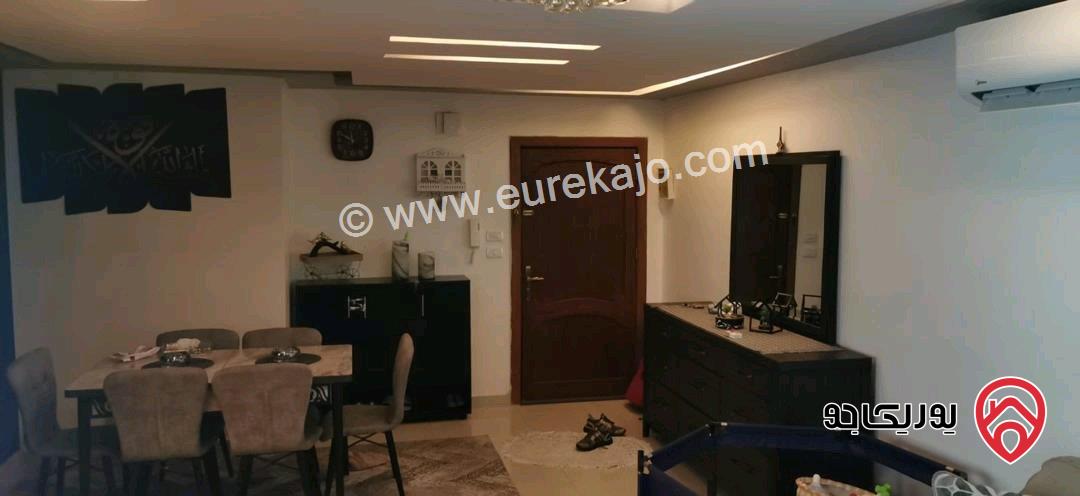 شقة سوبر ديلوكس مجددة بالكامل مساحة 92م طابق ثاني للبيع في عمان - الصويفية 