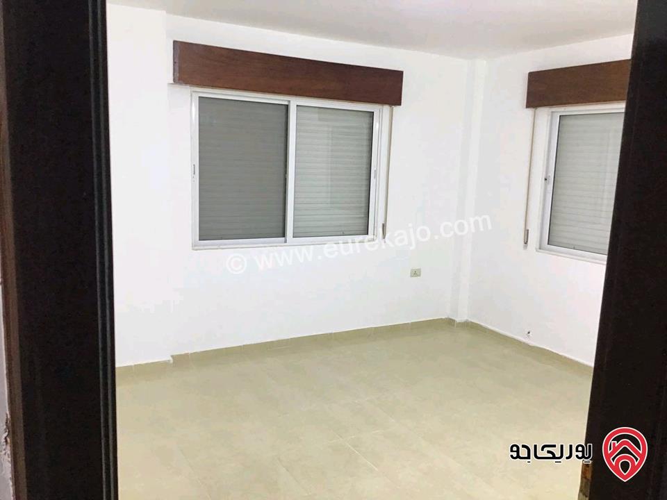 رووف طابق ثاني فني مساحة 330م للبيع في اربد - الحصن