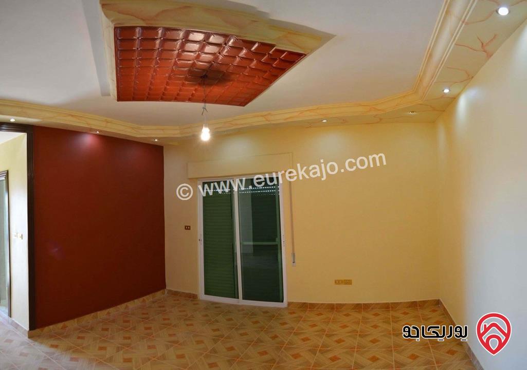 فيلا متلاصقة مساحة 930م على أرض 420م للبيع في عمان - ضاحية الرشيد 