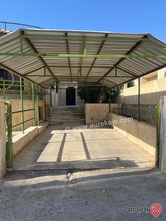 ڤيلا مساحة 350م على أرض 1 دونم للبيع في الزرقاء الجديدة