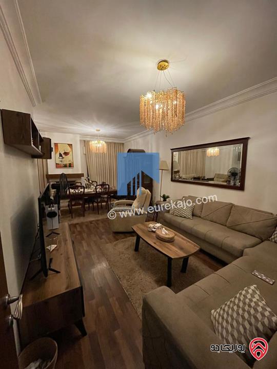 شقة مميزة للبيع في عمان - أم السماق مقابل روان كيك طابق ثالث مع روف دوبلكس 210م بسعر مغري