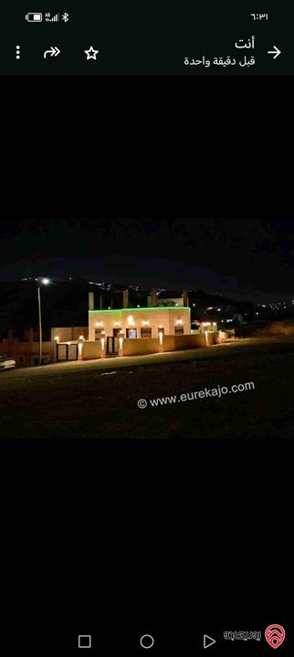 شبه فيلا مساحة 180م على أرض 301م للبيع في الزرقاء - ياجوز جريبا