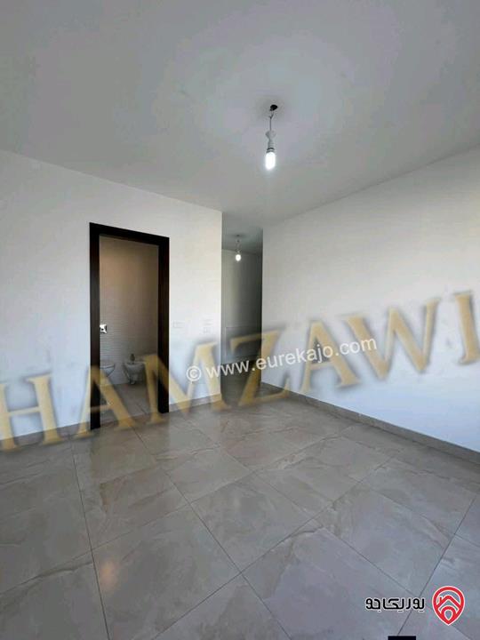 شقة طابق ثاني جديدة لم تسكن مساحة 175م للايجار في عمان - طريق المطار 