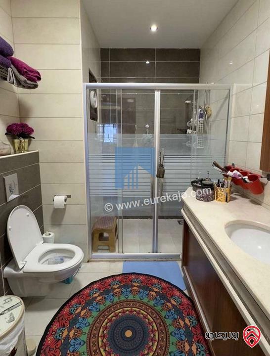 شقة فاخرة للبيع في عمان - الكرسي قرب المخابرات طابق ثالث 206م تشطيب سوبر ديلوكس