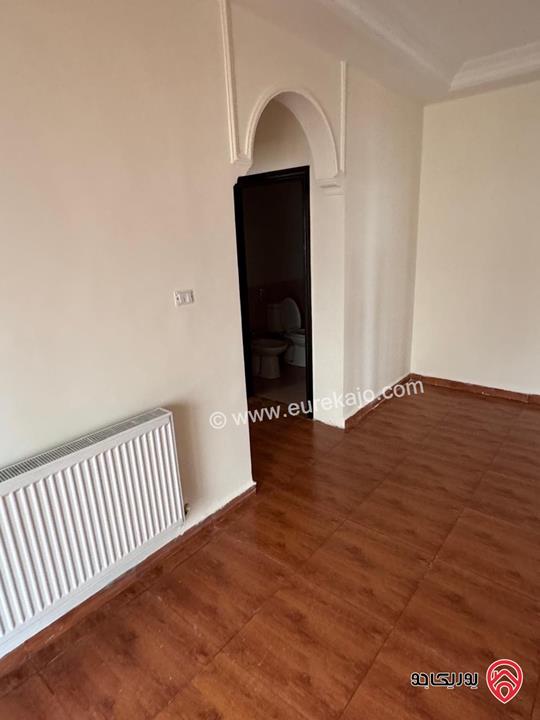 شقة طابق ثاني مساحة 200م للايجار في عمان - مرج الحمام