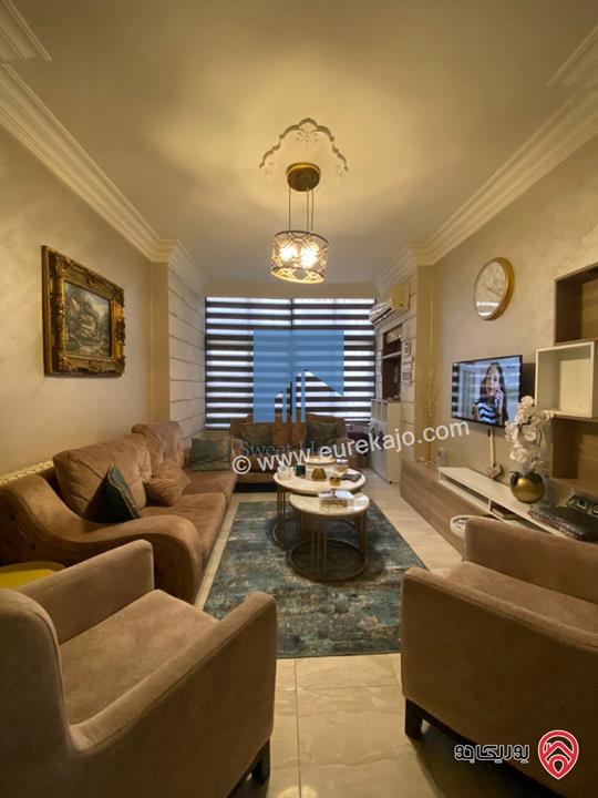 شقة مفروشة طابق ثاني 177م مع حديقة وترس 100م للبيع في عمان - تلاع العلي