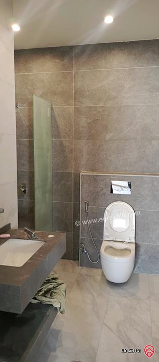 شقة جديدة طابق اول مساحة 150م للبيع في عمان - الجبيهة خلف حديقة الجبيهة