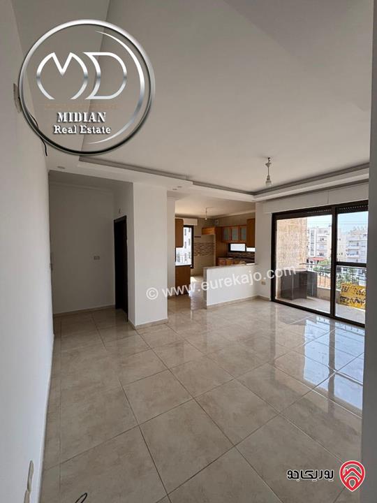 شقة فارغة للايجار في عمان- الجندويل مساحة 170م طابق ثالث سوبر ديلوكس اطلالة جميلة بسعر مميز