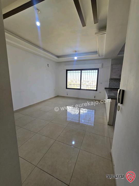 شقة فارغة طابق ثالث مساحة 180م للايجار في عمان - ضاحية الرشيد