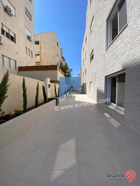 شقة أرضية فاخرة للبيع في عمان خلدا - قرب إشارة البنك العربي 175م مع ترسات 200م لم تسكن