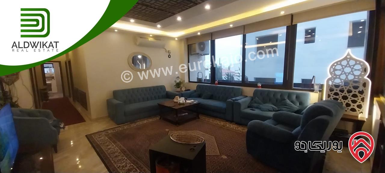 شقة طابقية للبيع في عمان - ضاحية الامير راشد طابق اول مساحة البناء 280م منطقة اسكانات حديثة وهادئة