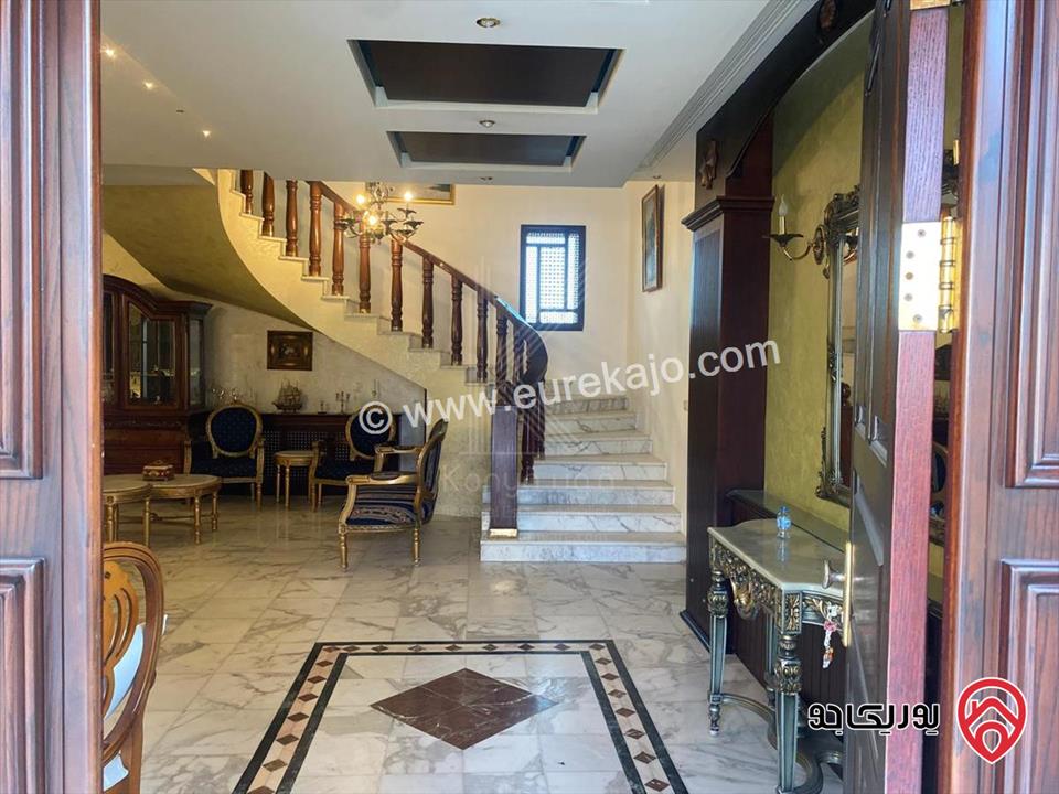 فيلا مفروشة فاخرة مساحة 418م على أرض 400م للايجار في عمان - خلدا