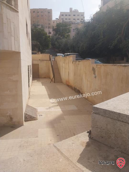 شقة طابق أرضي مساحة 120م داخلي و 150م خارجي للبيع في عمان - ضاحية الرشيد