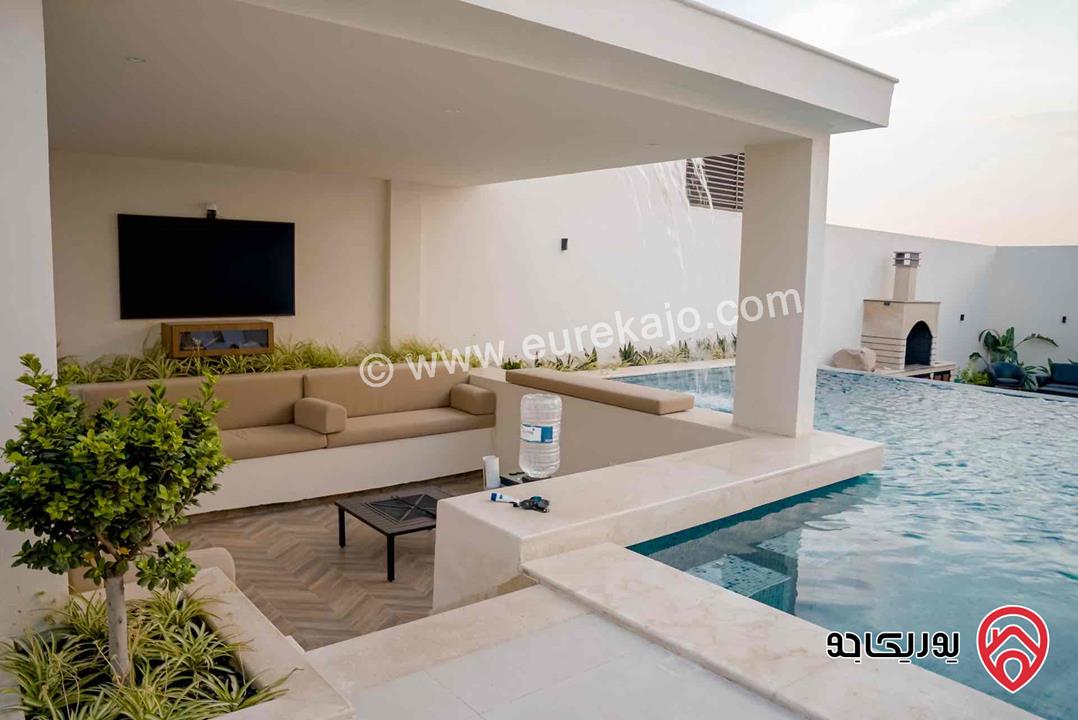 مزرعة فاخرة مساحة الأرض 690م والبناء 200م للبيع في منطقة البحيرة - البحر الميت ذات أطلاله بحرية