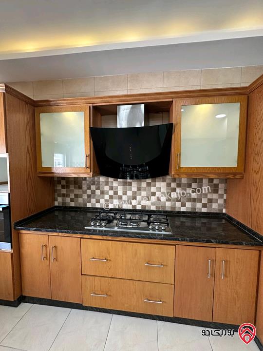 شقة مساحة 175م طابق أول للبيع في عمان - مرج الحمام 